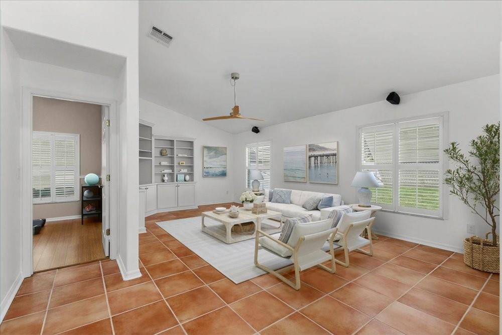 KINGSBRIDGE WEST - Residential