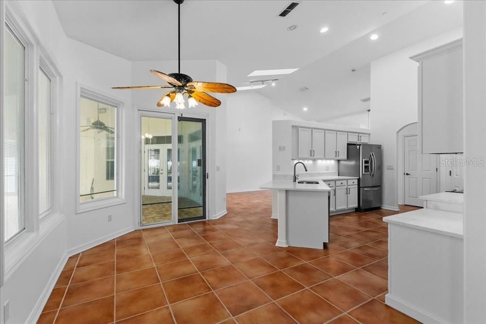 KINGSBRIDGE WEST - Residential