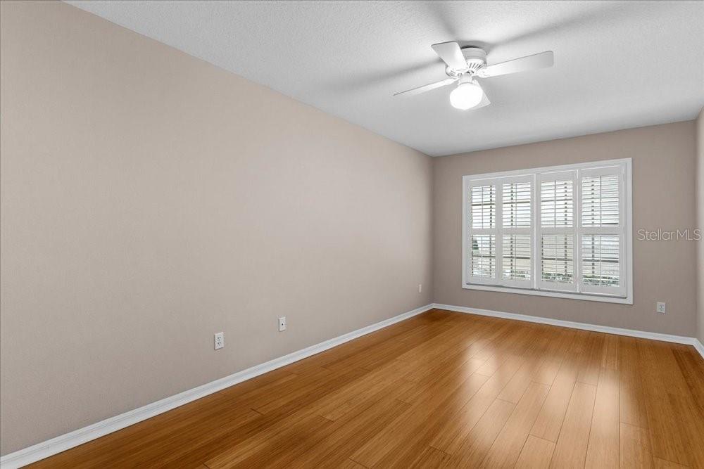 KINGSBRIDGE WEST - Residential