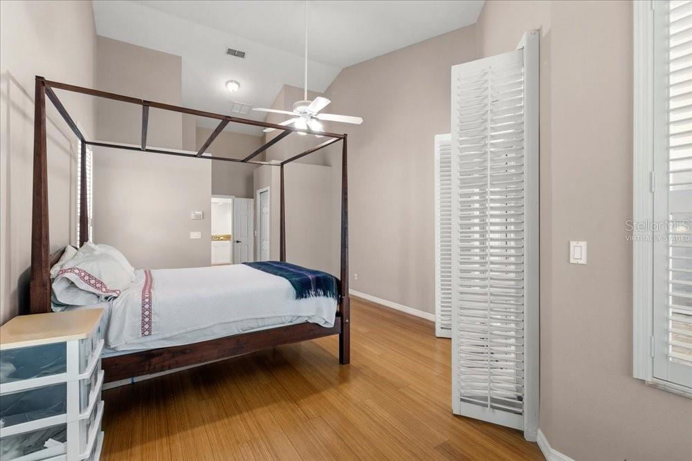 KINGSBRIDGE WEST - Residential