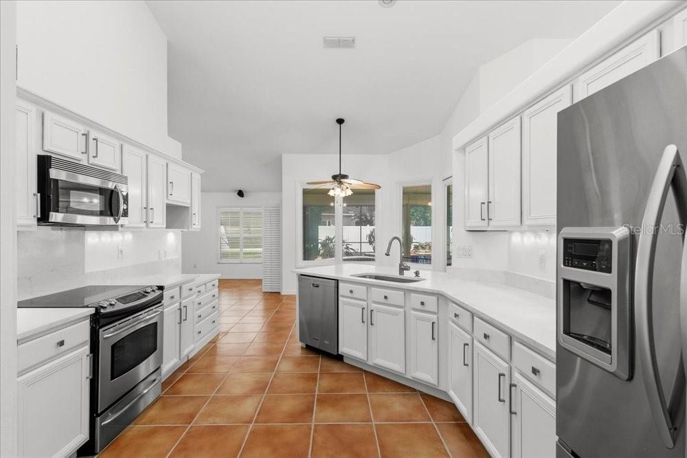 KINGSBRIDGE WEST - Residential