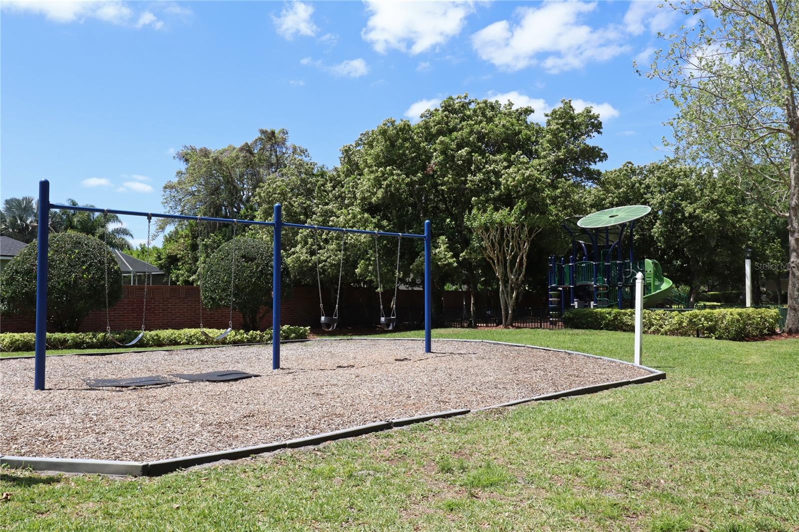 KINGSBRIDGE WEST - Residential