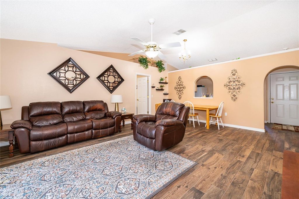 Photo of 4044 Iveyglen Avenue, Orlando, FL 32826 (MLS # O6367597)