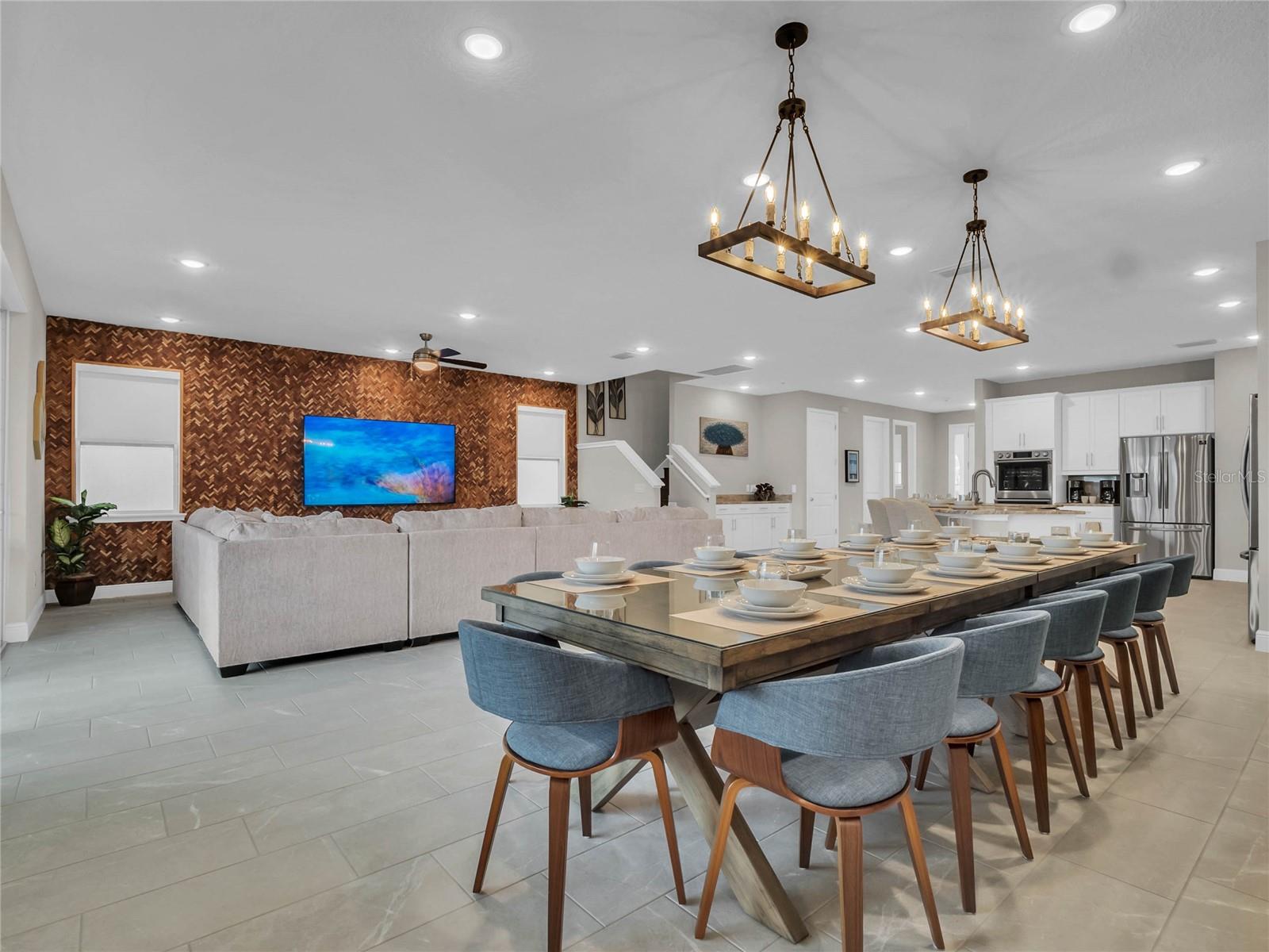 REUNION WEST PH 4 - Residential