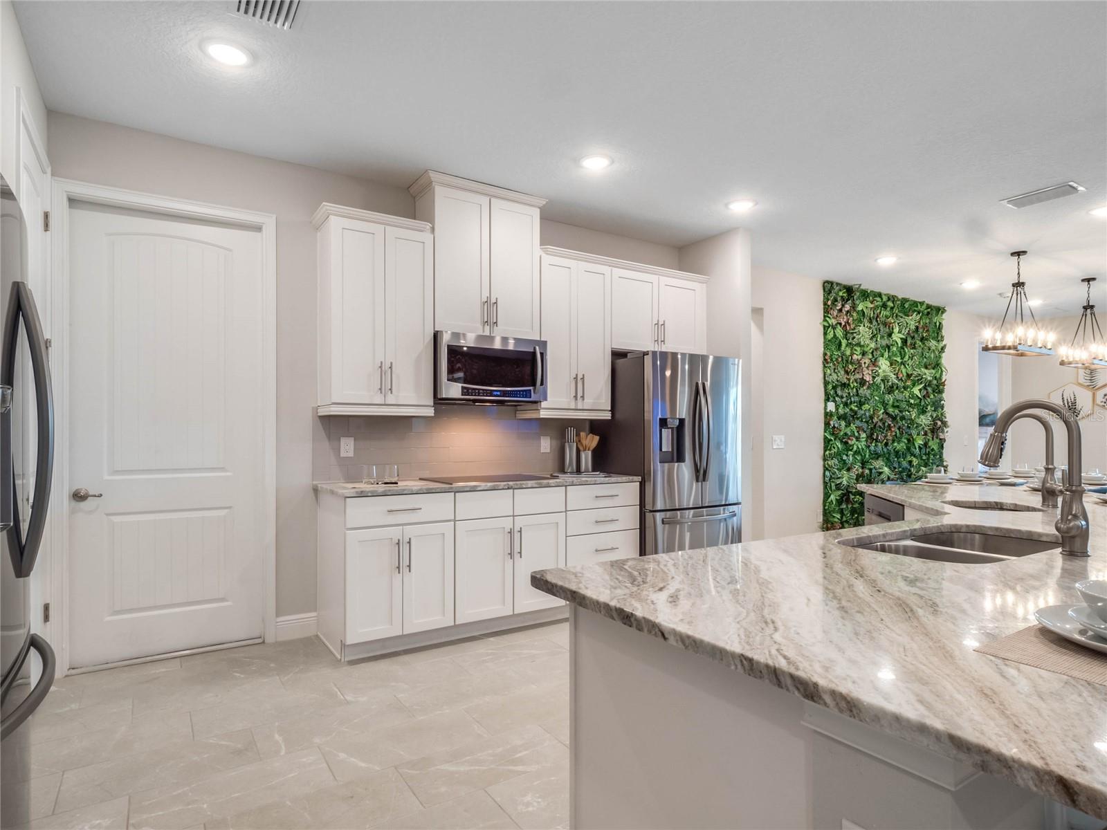 REUNION WEST PH 4 - Residential
