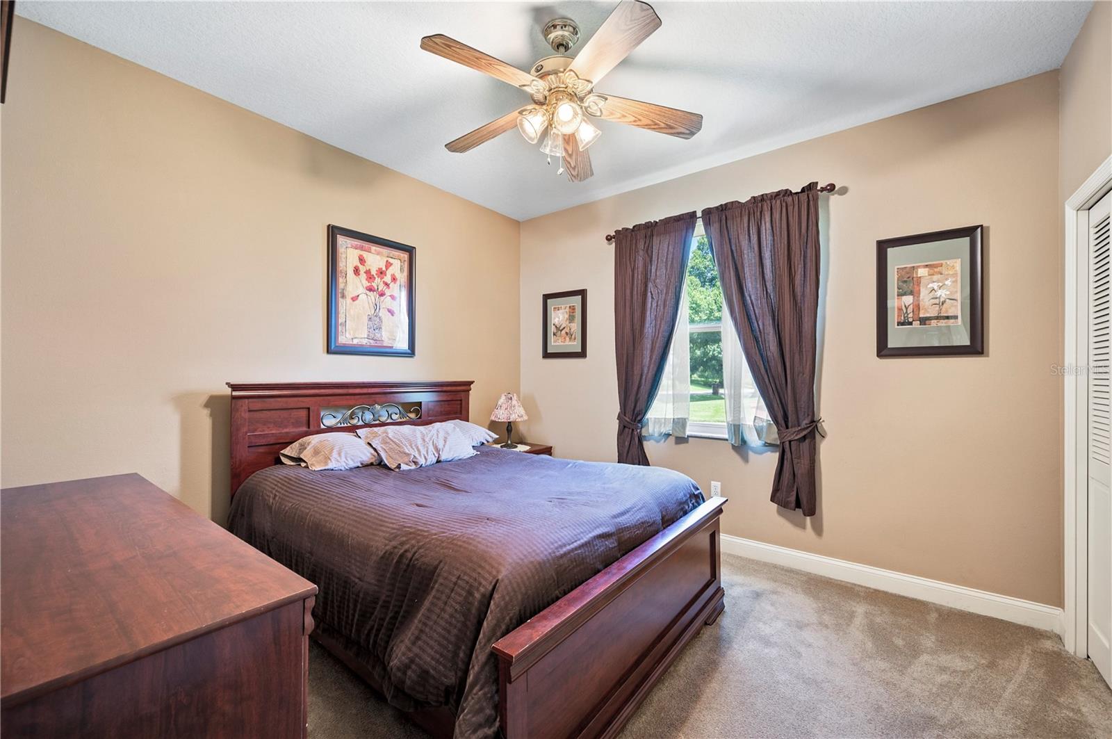 SANDY POINTE - Residential