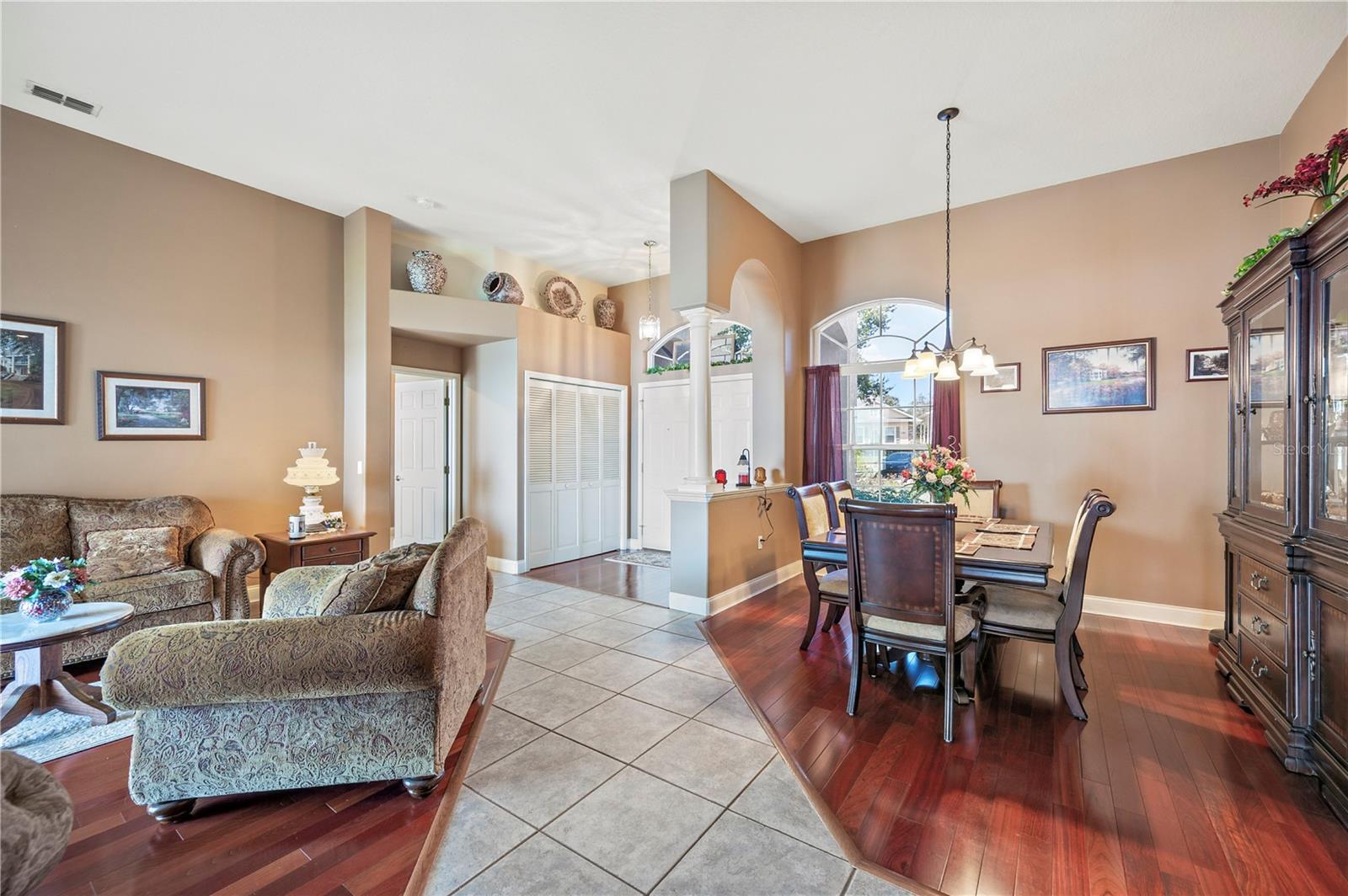 SANDY POINTE - Residential