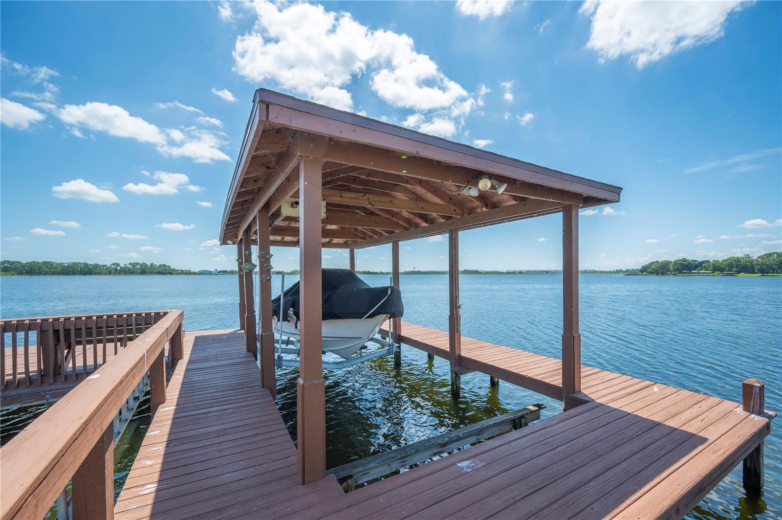 SANDY POINTE - Residential