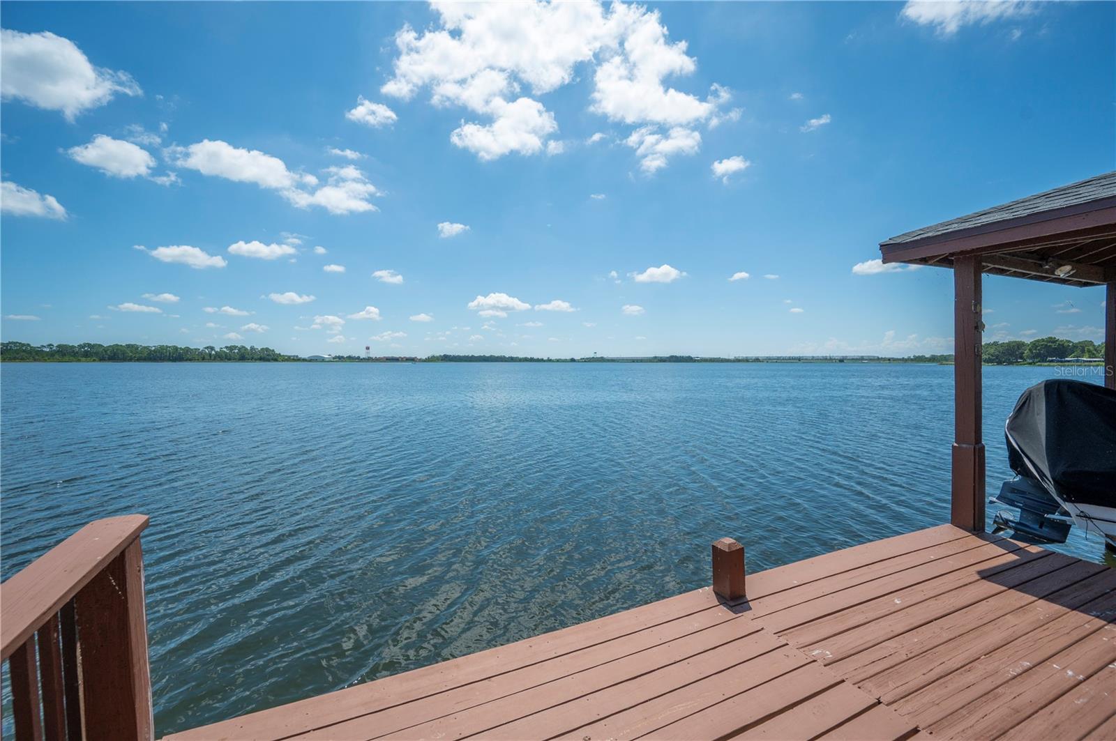 SANDY POINTE - Residential