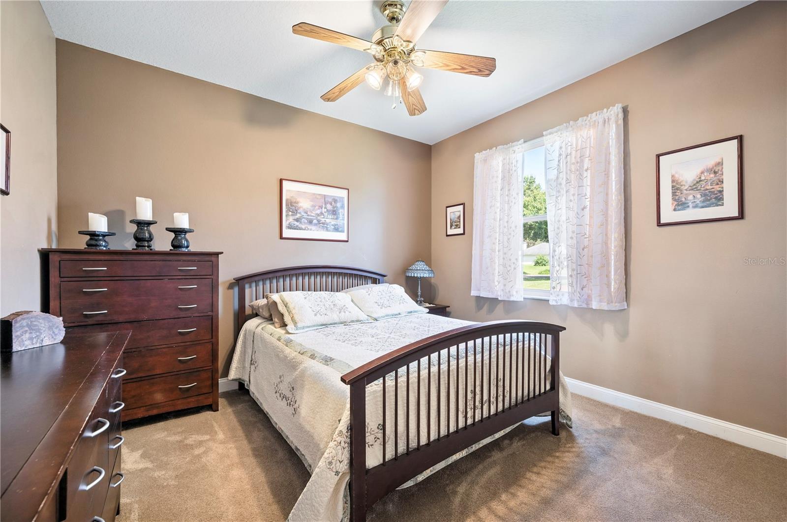 SANDY POINTE - Residential