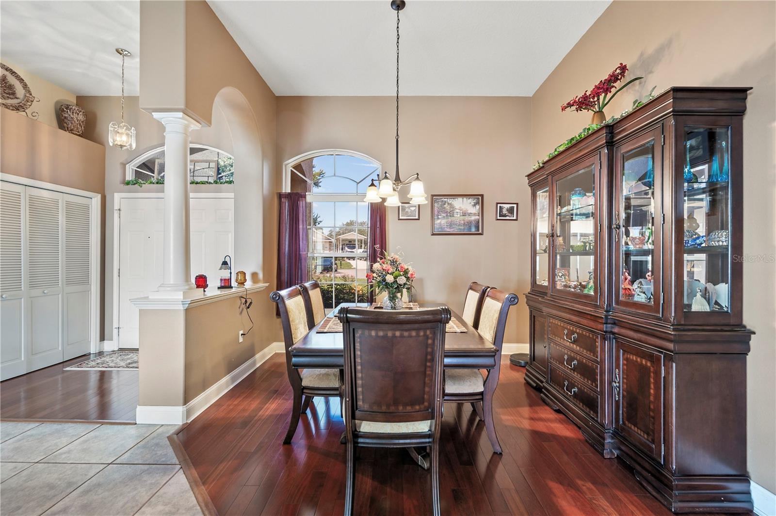 SANDY POINTE - Residential