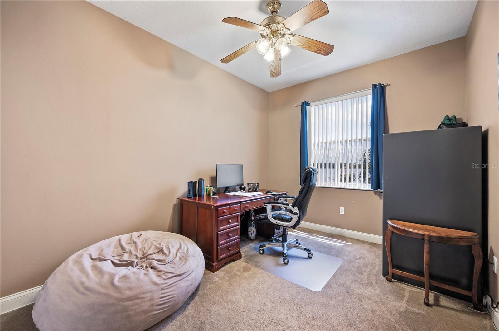 SANDY POINTE - Residential