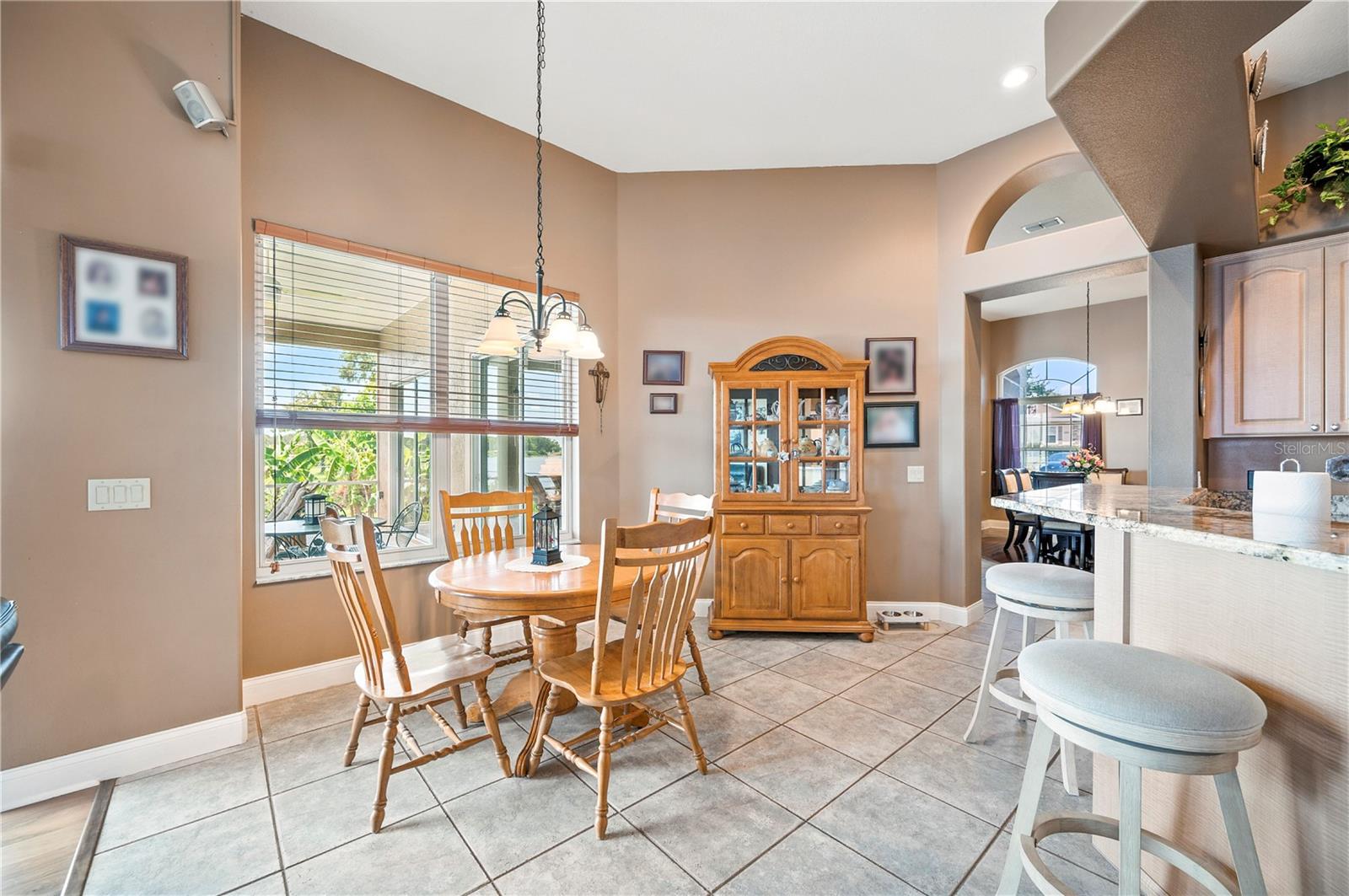 SANDY POINTE - Residential