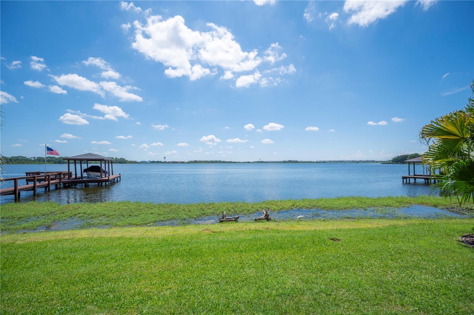 SANDY POINTE - Residential