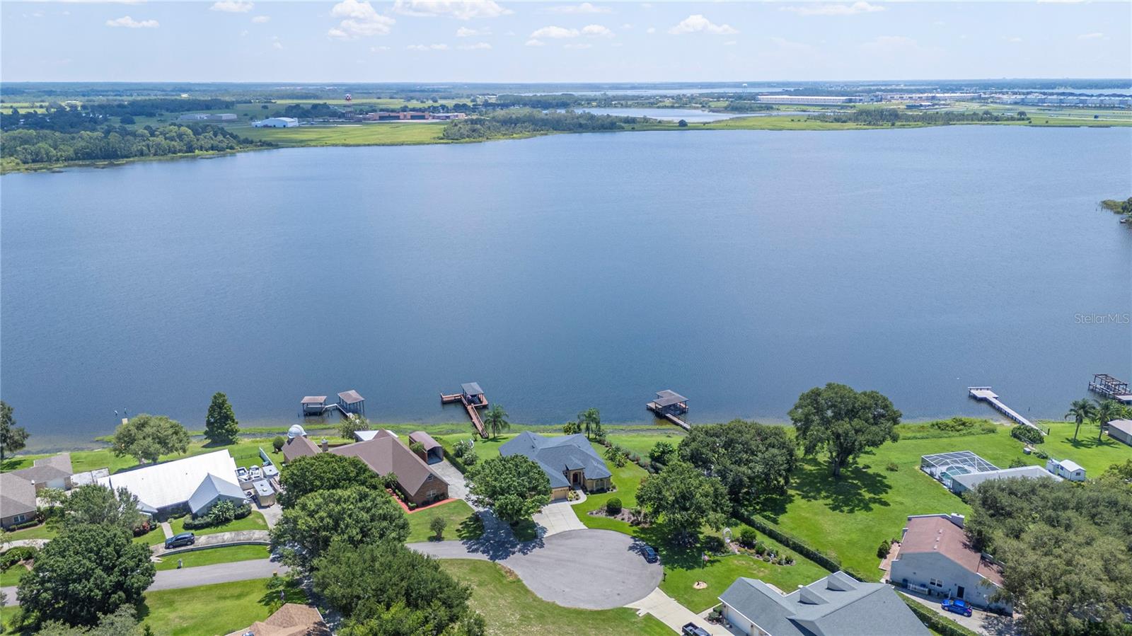 SANDY POINTE - Residential