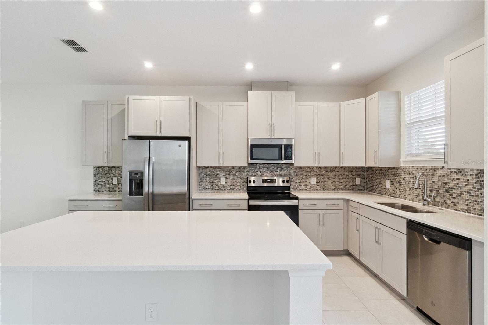 14235 KELLOGG AVENUE