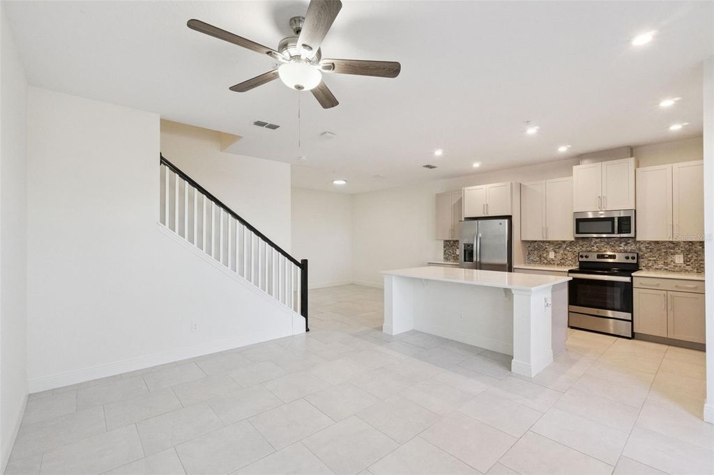 Photo of 14235 Kellogg Avenue, Orlando, FL 32827 (MLS # O6385210)