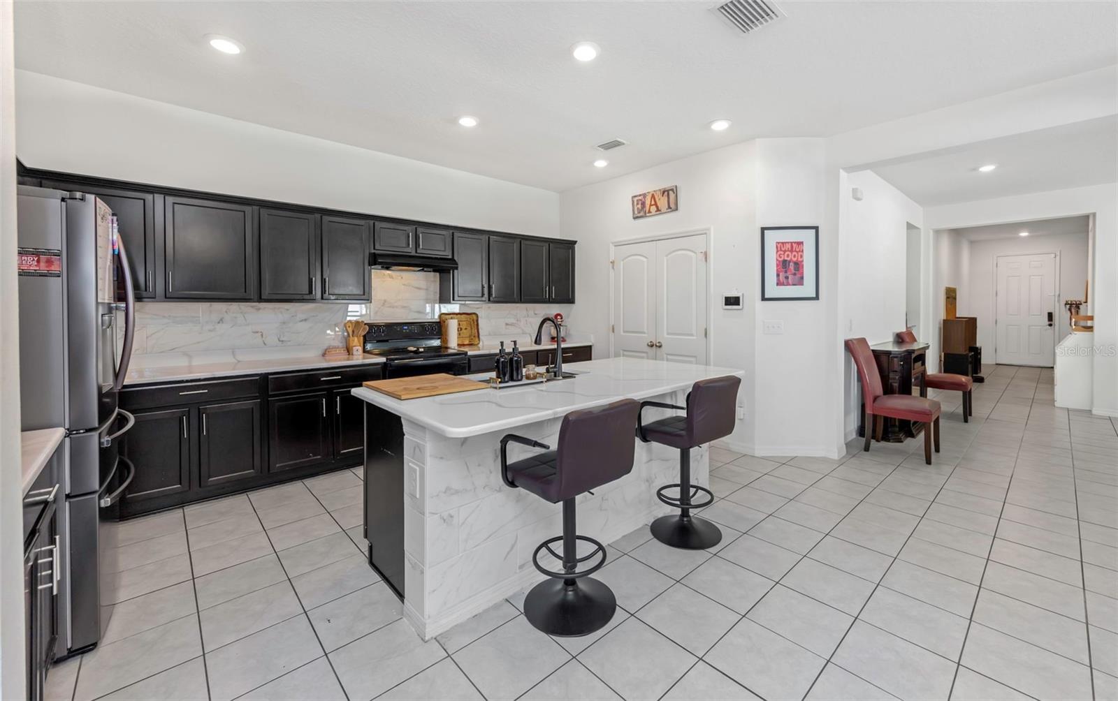 MIRROR LAKE - Residential