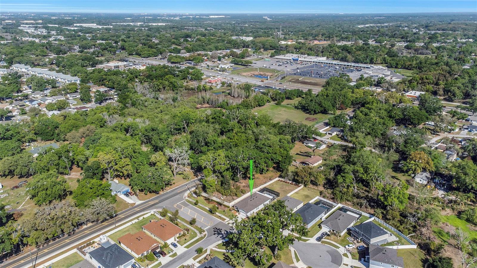 MIRROR LAKE - Residential