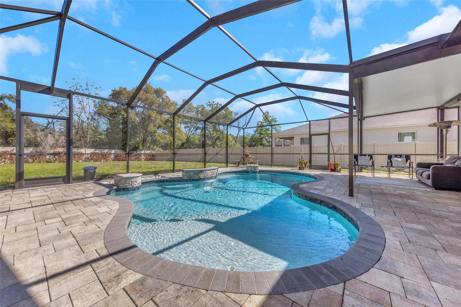 MIRROR LAKE - Residential