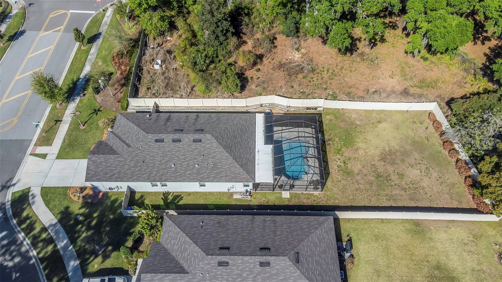 MIRROR LAKE - Residential