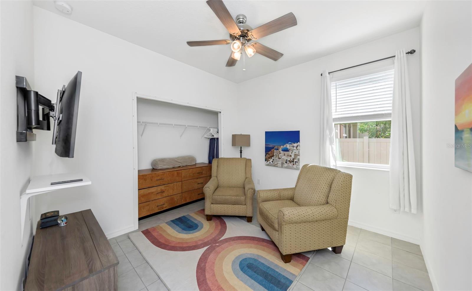 MIRROR LAKE - Residential