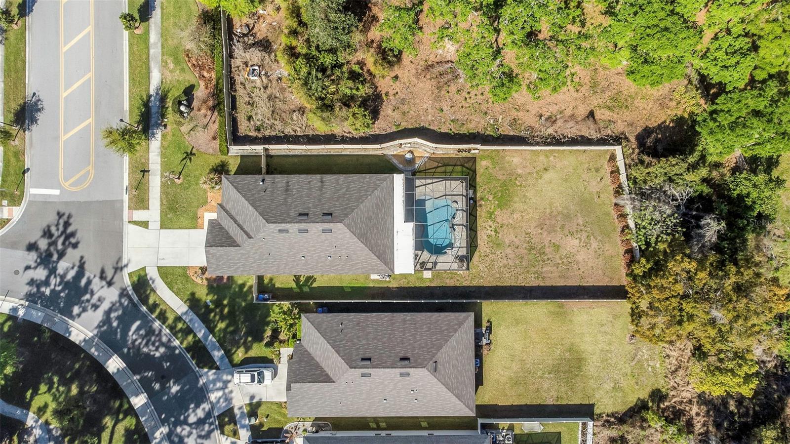 MIRROR LAKE - Residential