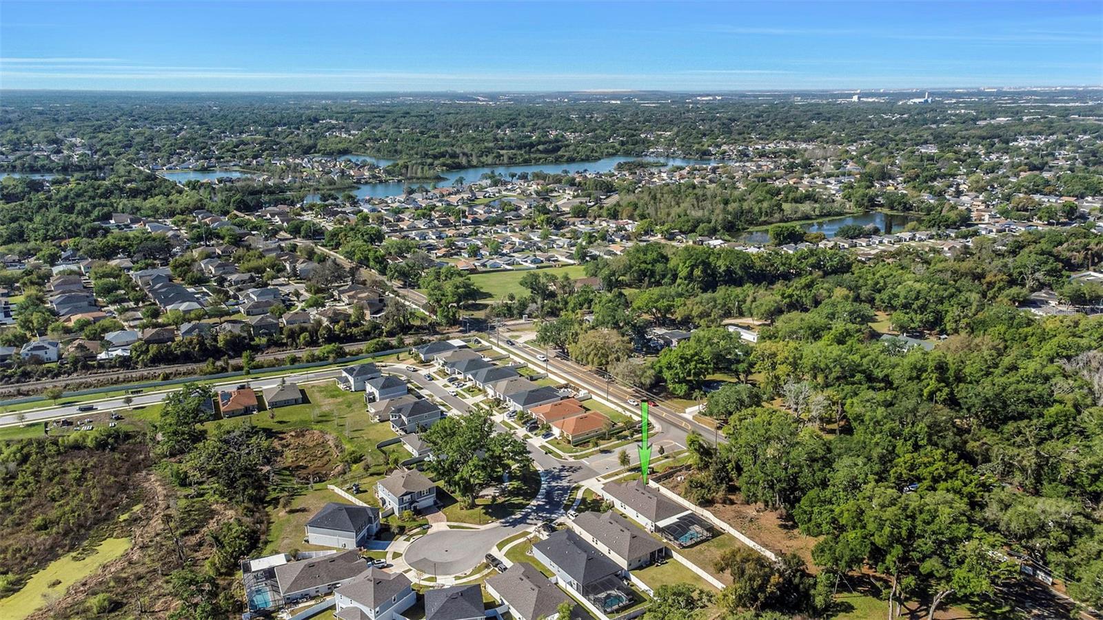 MIRROR LAKE - Residential