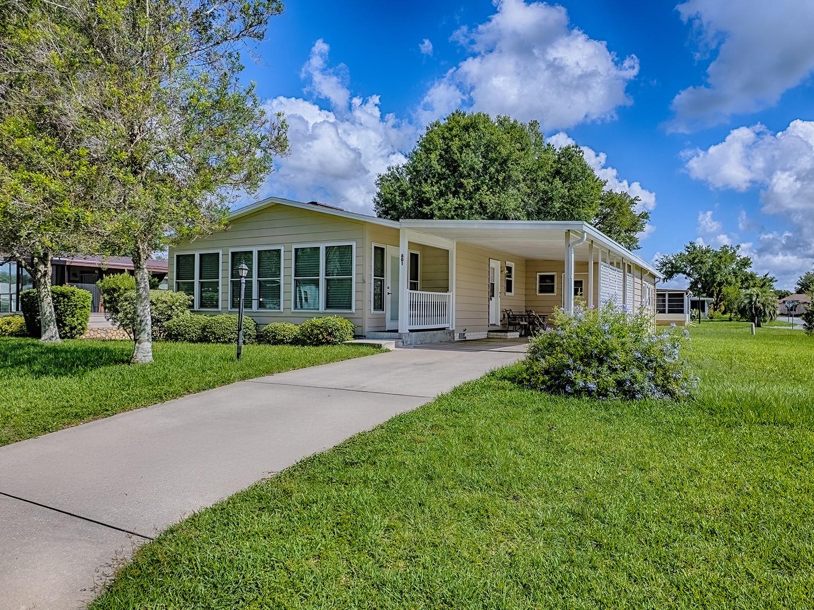 LADY LAKE ORANGE BLOSSOM GARDENS UNIT 06 - Residential