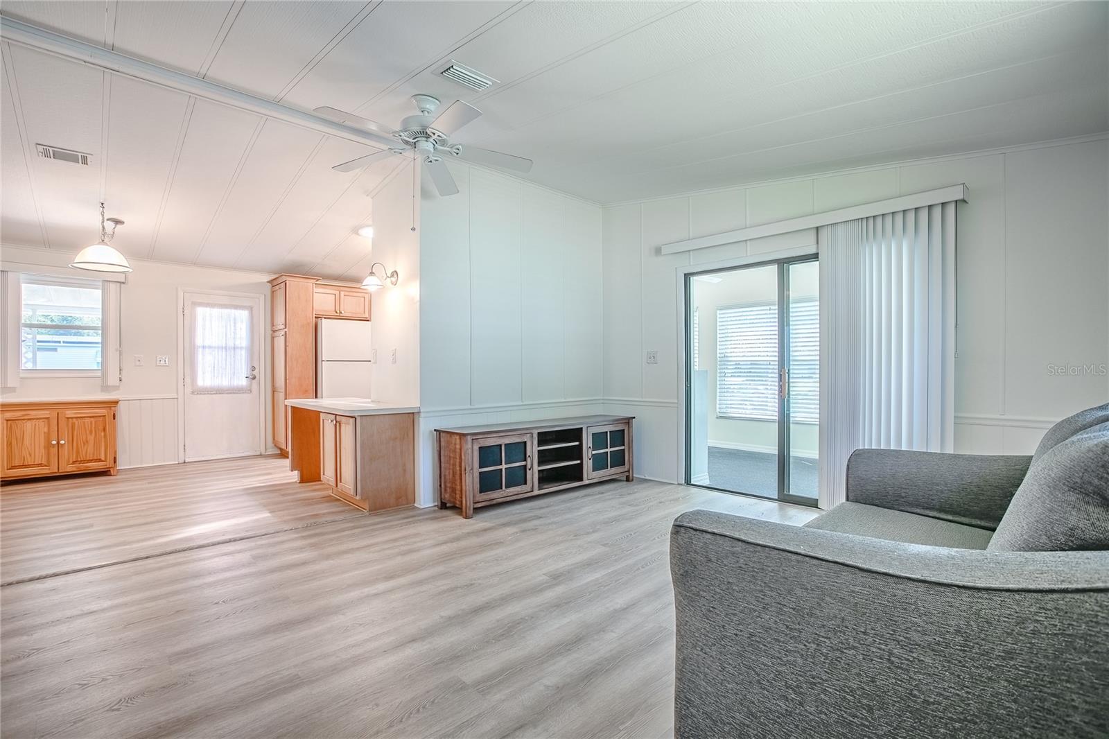 LADY LAKE ORANGE BLOSSOM GARDENS UNIT 06 - Residential