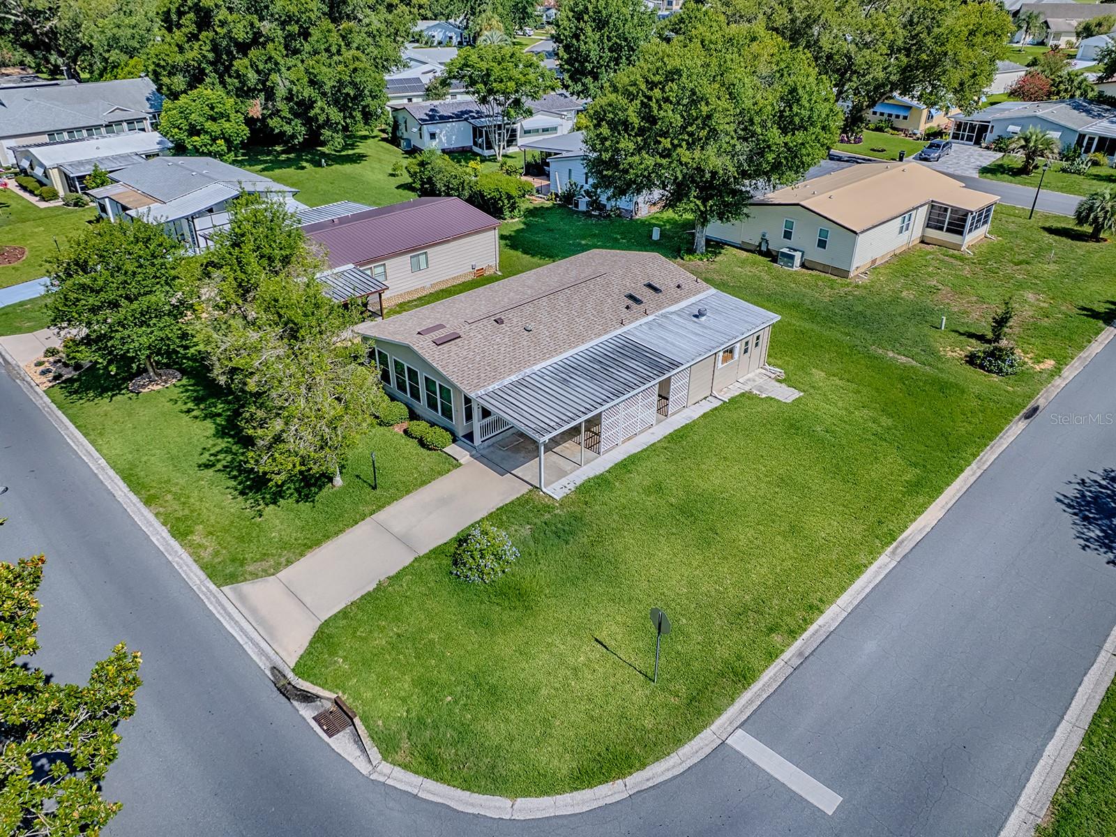 LADY LAKE ORANGE BLOSSOM GARDENS UNIT 06 - Residential