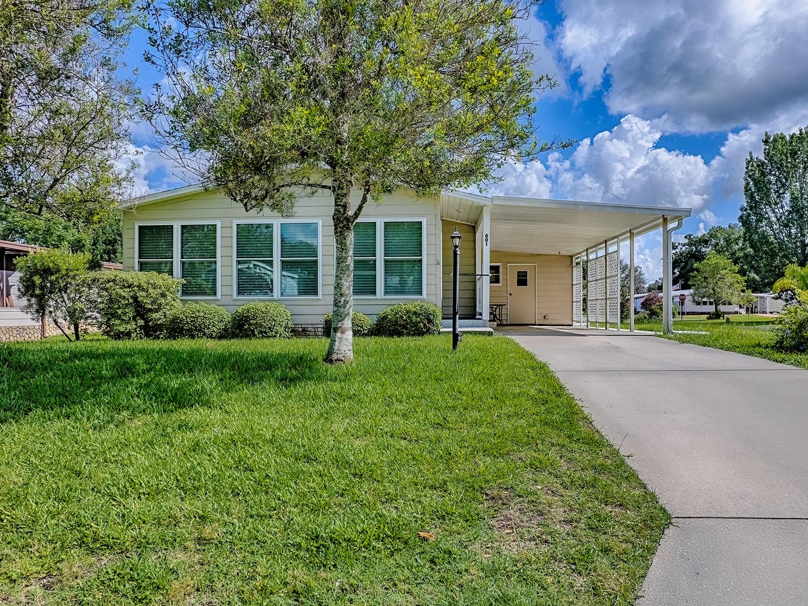 LADY LAKE ORANGE BLOSSOM GARDENS UNIT 06 - Residential