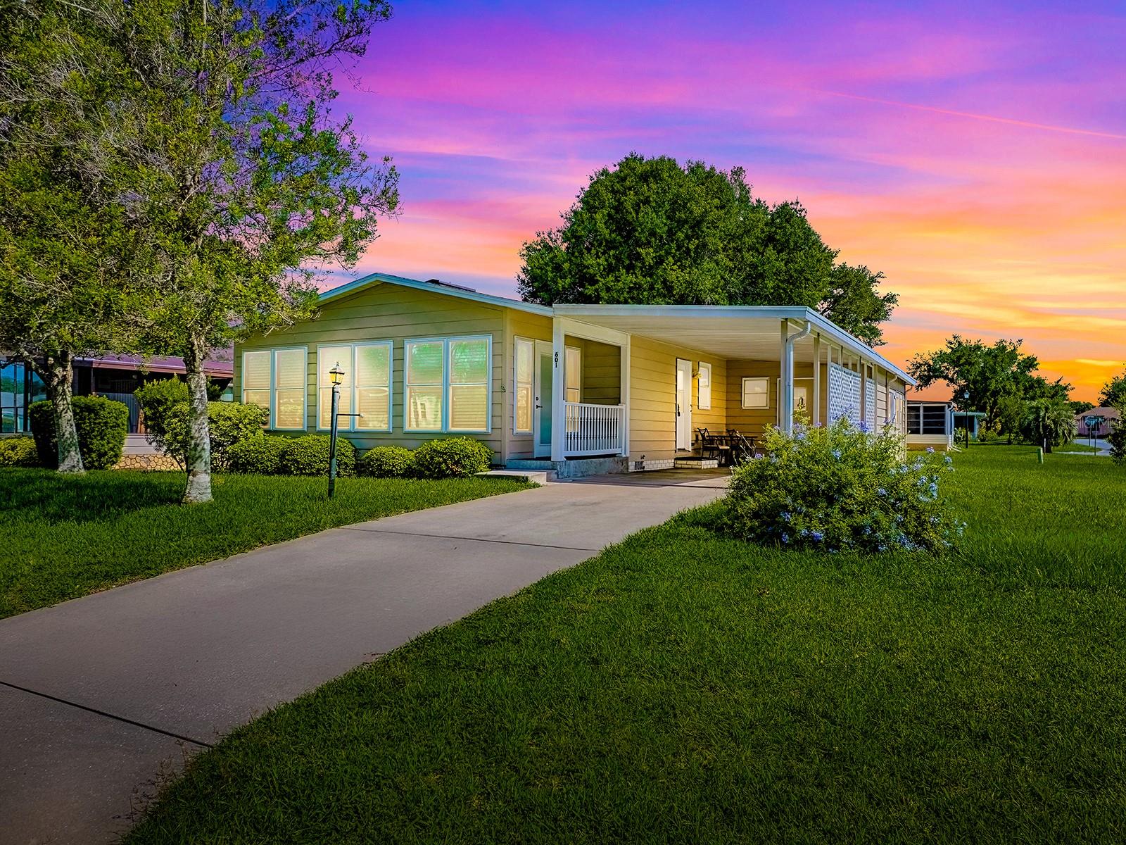 LADY LAKE ORANGE BLOSSOM GARDENS UNIT 06 - Residential