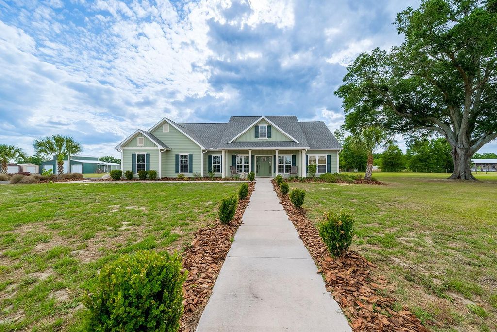 Photo of 5739 SW County Road 341, Trenton, FL 32693 (MLS # GC539780)