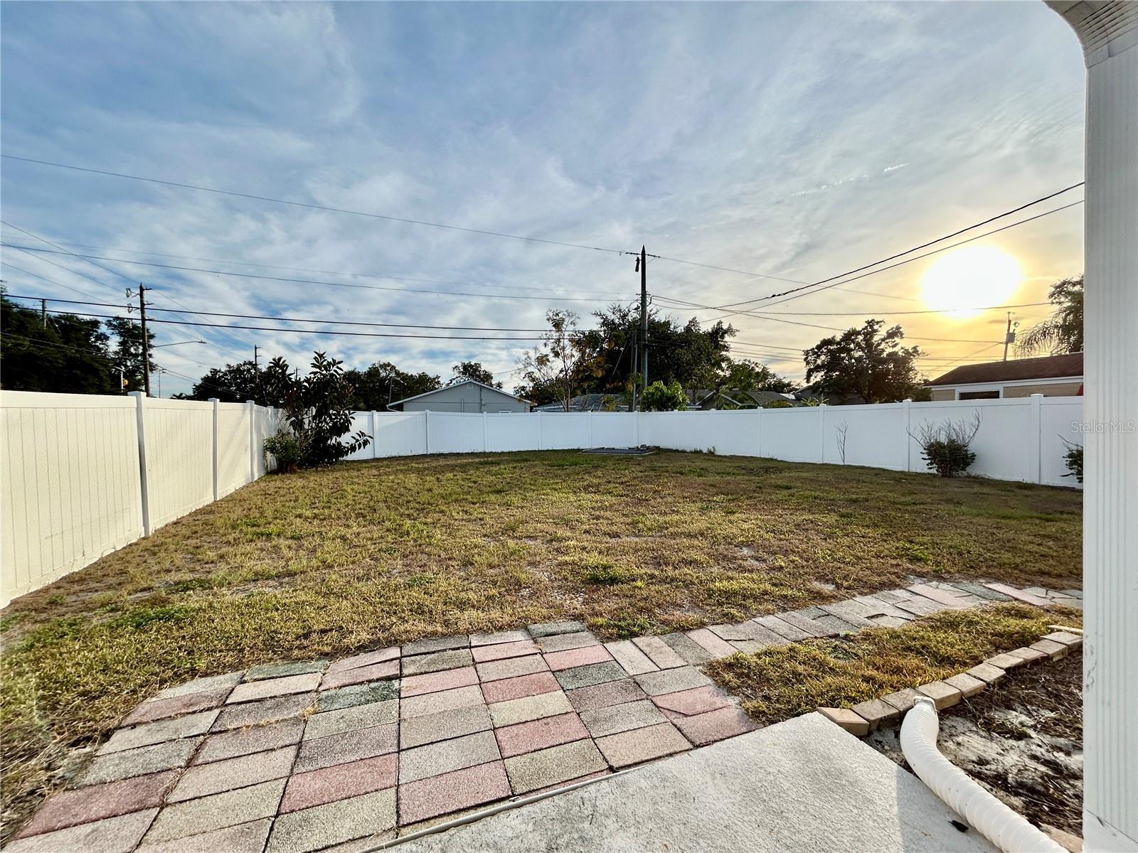 PASADENA ESTATES SEC B - Residential Lease