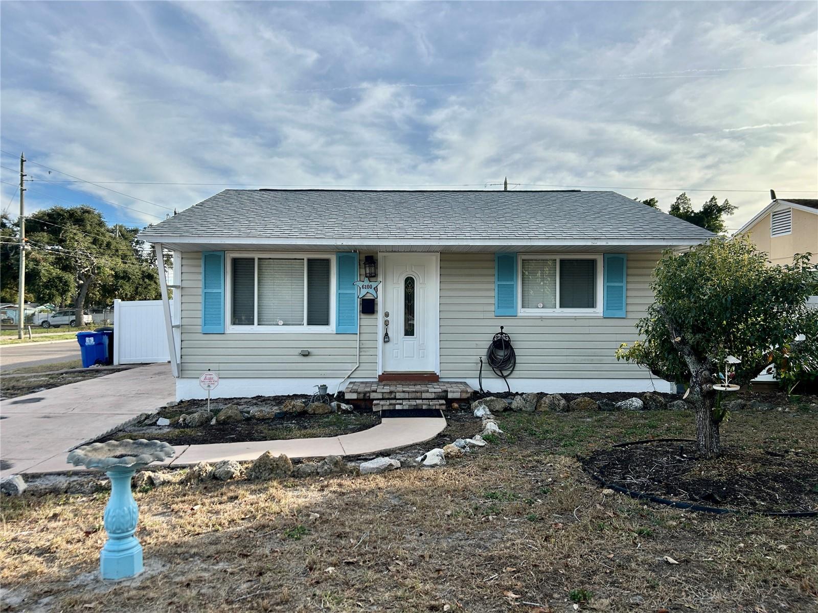 PASADENA ESTATES SEC B - Residential Lease