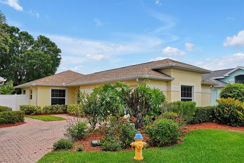 A home in WINTER HAVEN