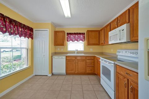 Single Family Residence in WINTER HAVEN FL 3355 LIVINGSTON WAY 8.jpg