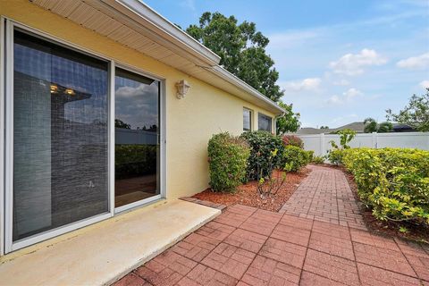 A home in WINTER HAVEN