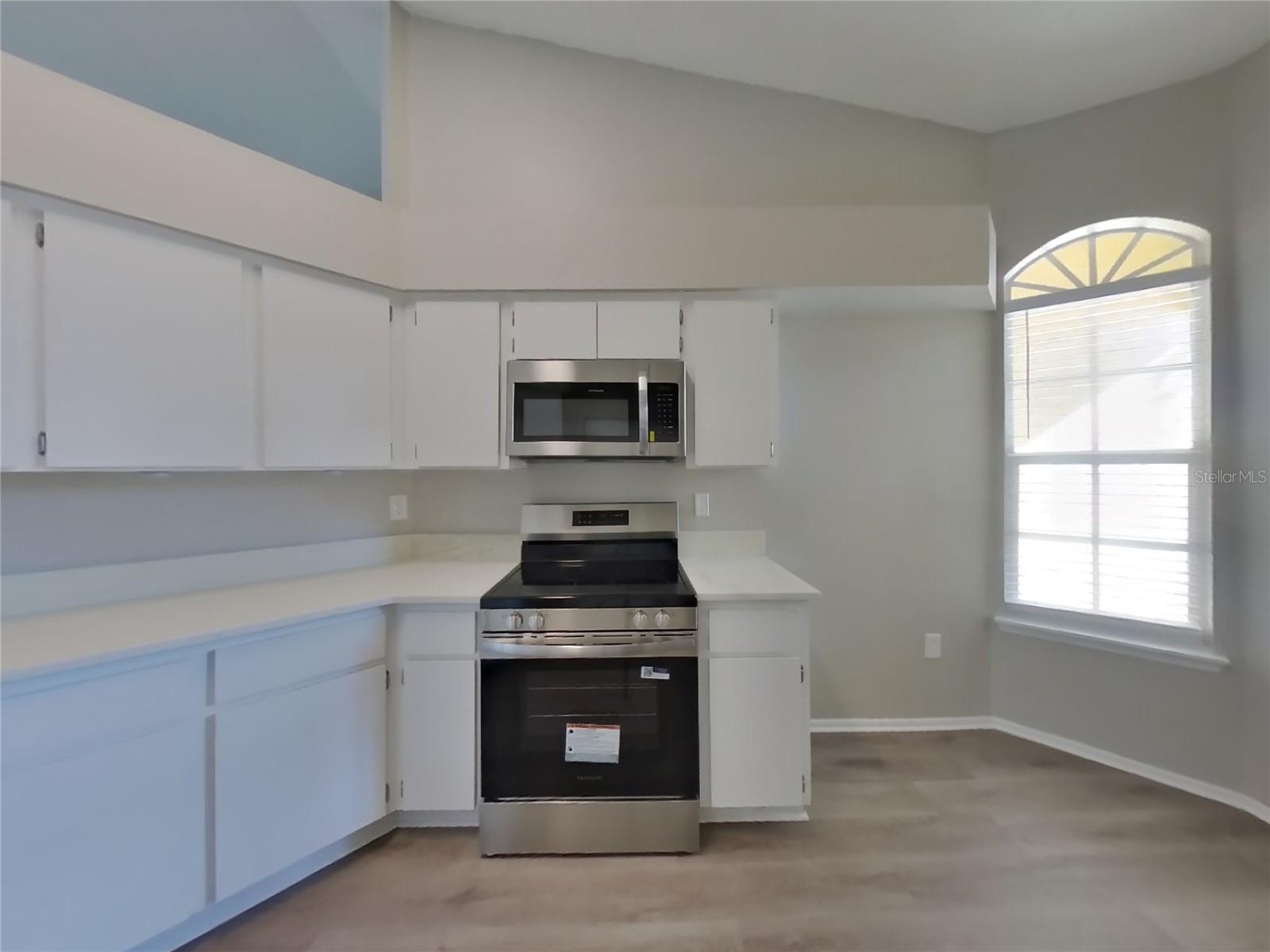 HEATHER LAKES UNIT XXXV - Residential Lease