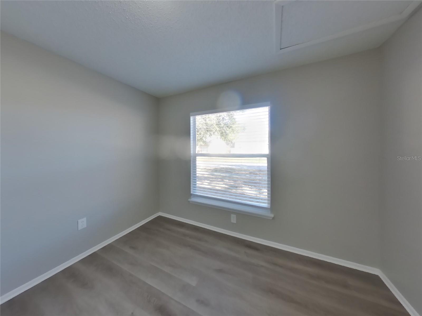 HEATHER LAKES UNIT XXXV - Residential Lease