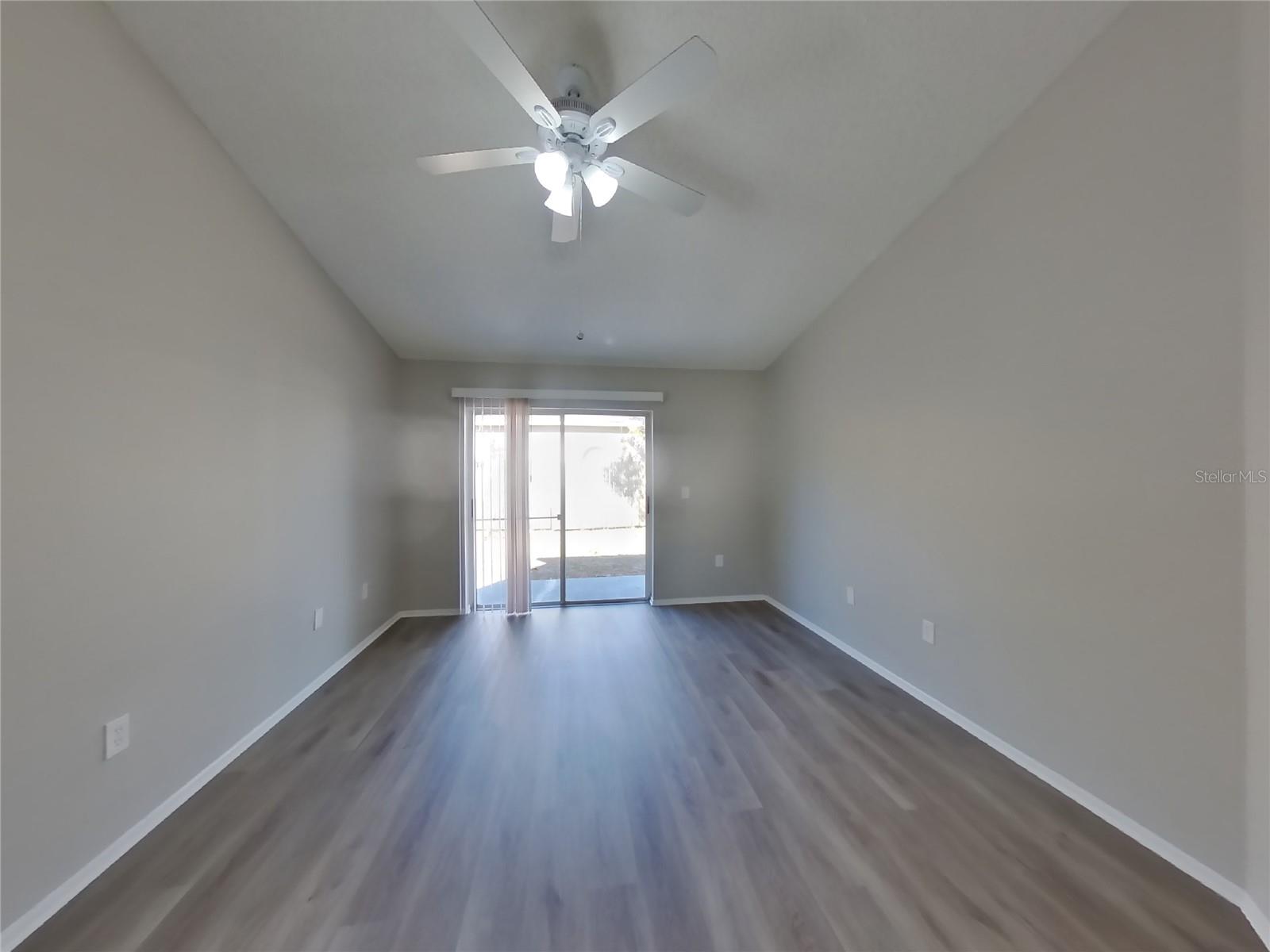 HEATHER LAKES UNIT XXXV - Residential Lease