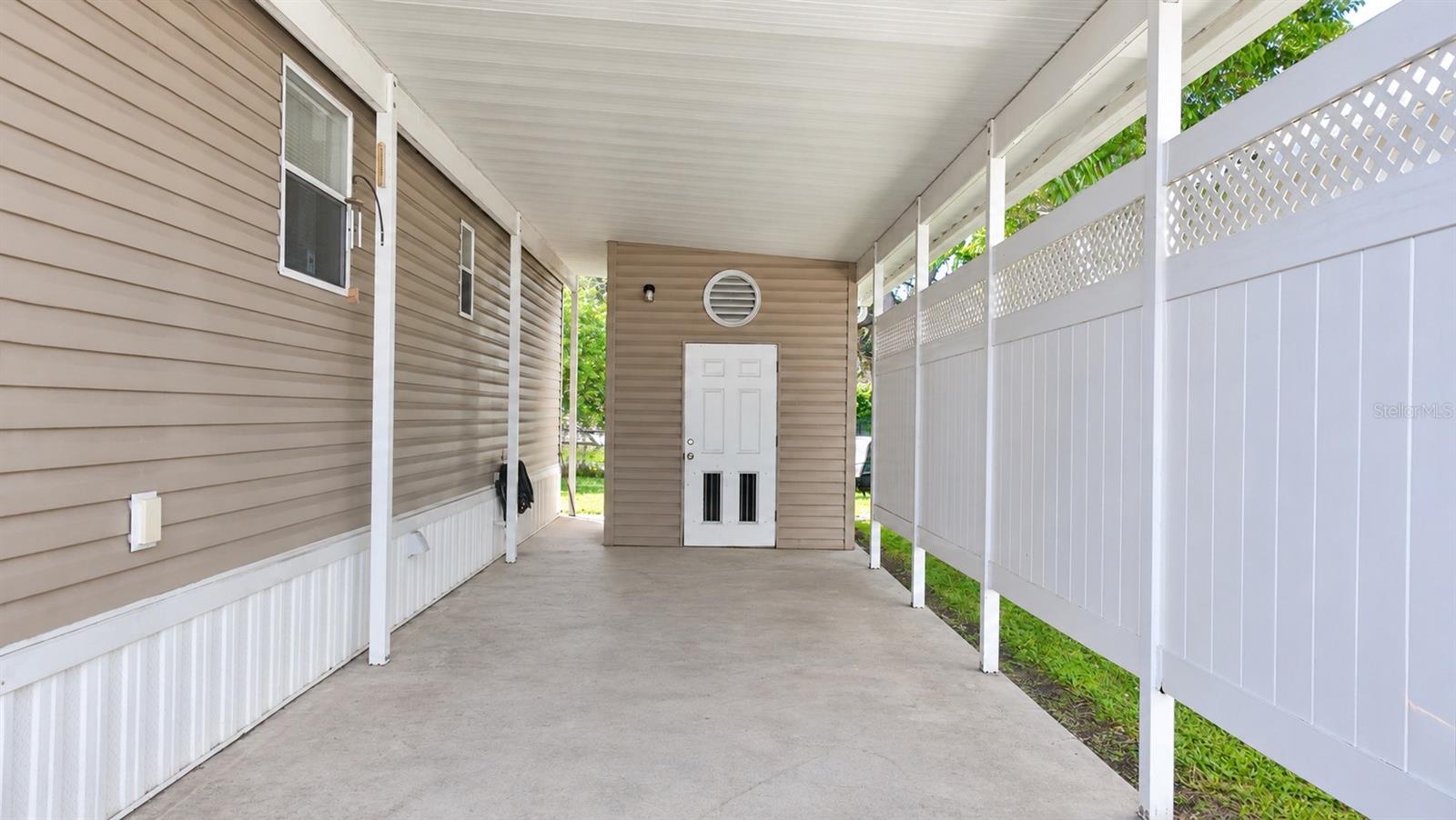 6904 CORTEZ ROAD W 10, BRADENTON, FL, 34210 3 6904 CORTEZ ROAD W 10