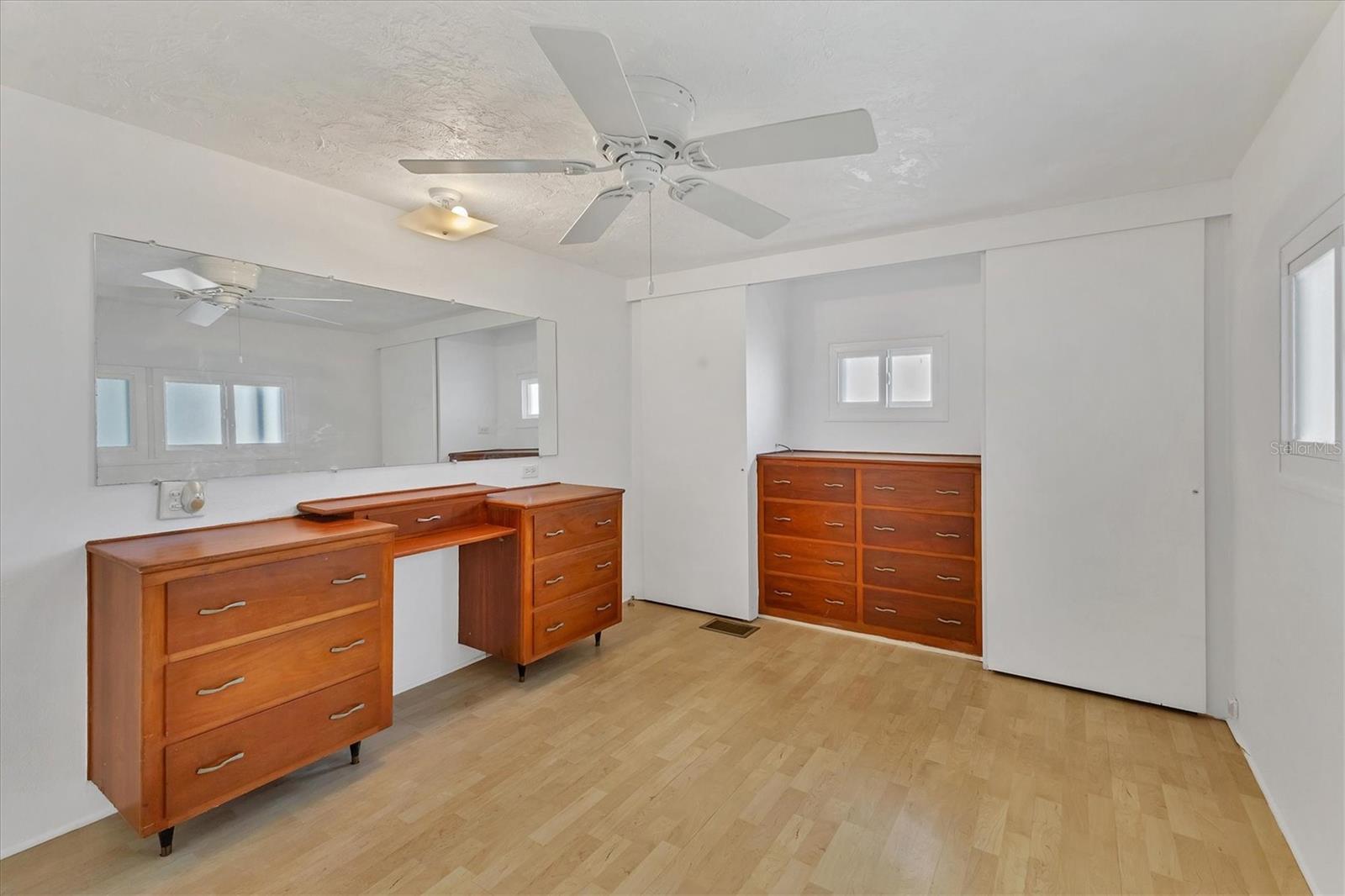 TIDEVUE/DE SOTO COMMUNITY UNIT ONE - Residential