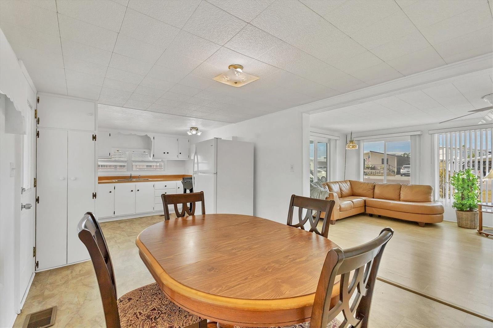 TIDEVUE/DE SOTO COMMUNITY UNIT ONE - Residential