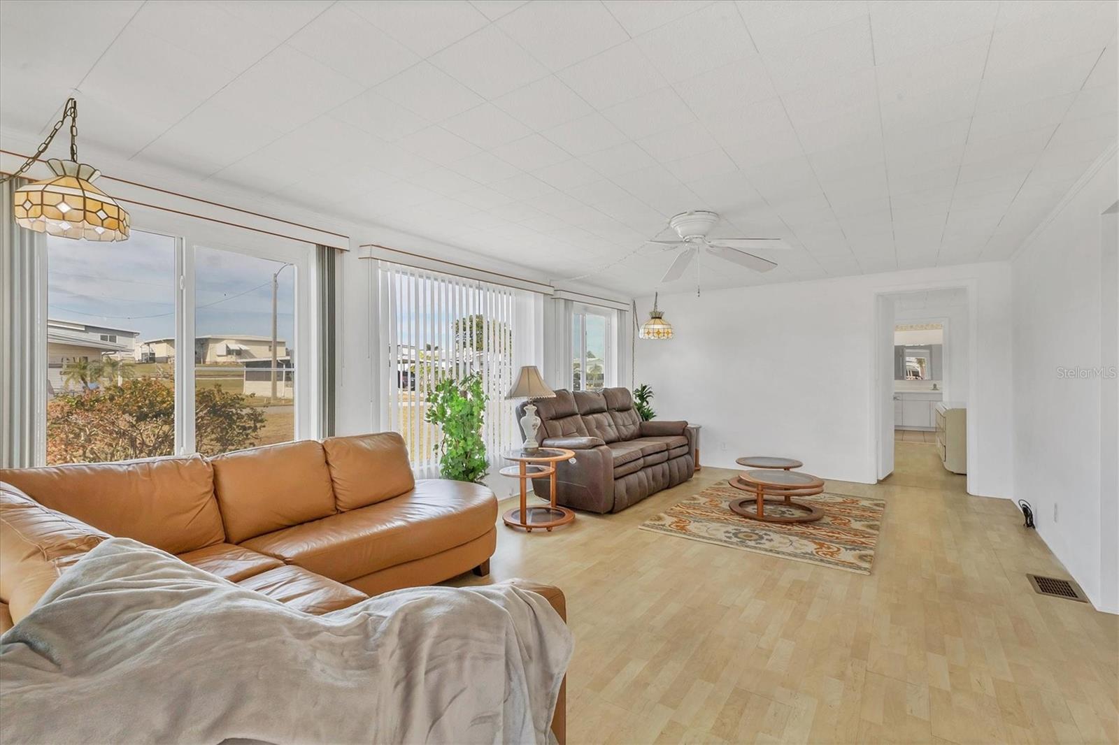 TIDEVUE/DE SOTO COMMUNITY UNIT ONE - Residential