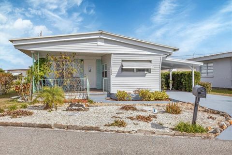 A home in ELLENTON