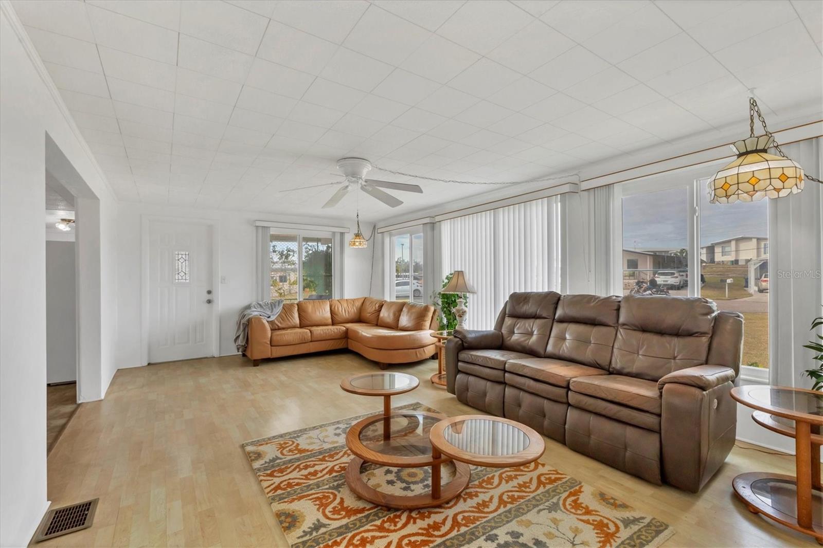 TIDEVUE/DE SOTO COMMUNITY UNIT ONE - Residential