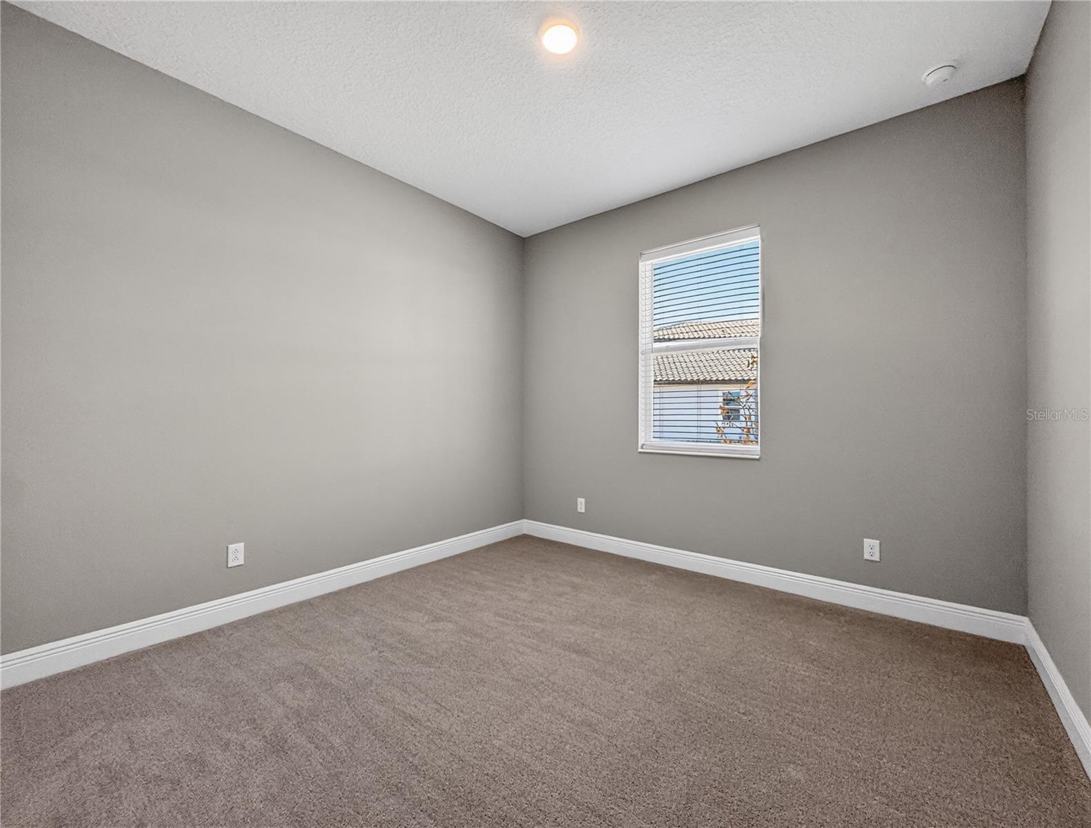 1673 SUTTONSET TRAIL