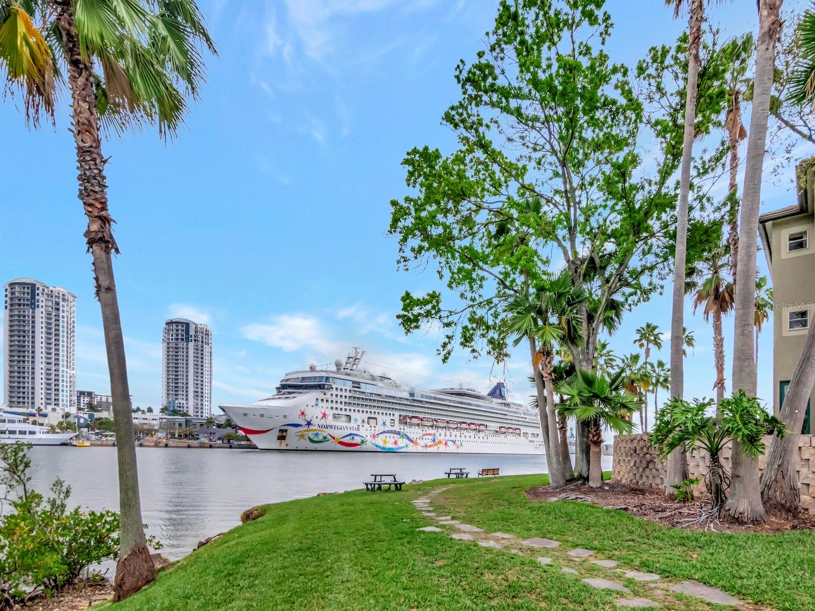 ISLAND PLACE A CONDO - Residential